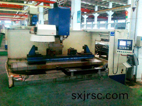 前軸(zhou)十(shi)孔(kong)加(jia)工(gong)專用(yong)立式加(jia)工(gong)